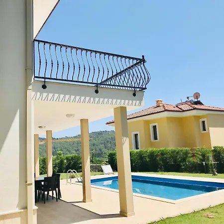 Goecek Begonville Villa No 8 フェティエ